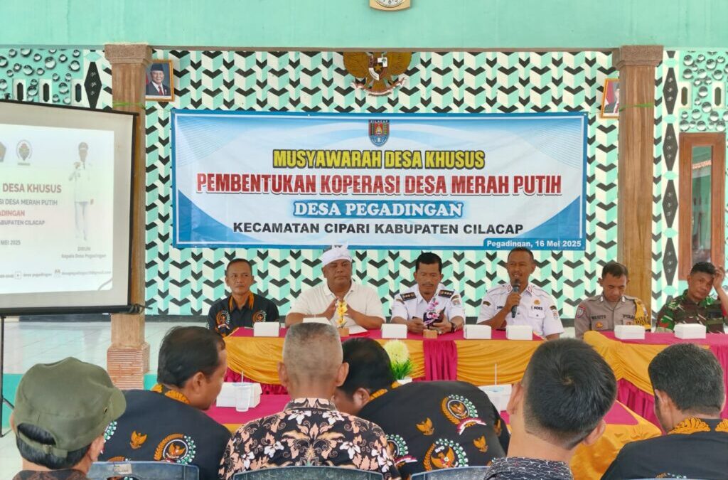 MUSYAWARAH DESA KHUSUS PEMBENTUKAN KOPERASI DESA MERAH PUTIH DESA PEGADINGAN KECAMATAN CIPARI BERLANGSUNG SUKSES